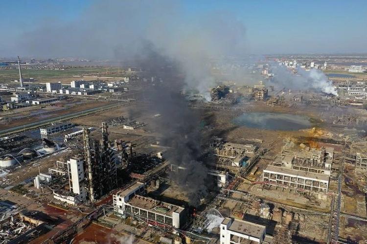 高密爆炸化工厂航拍,高密爆炸化工厂航拍视频