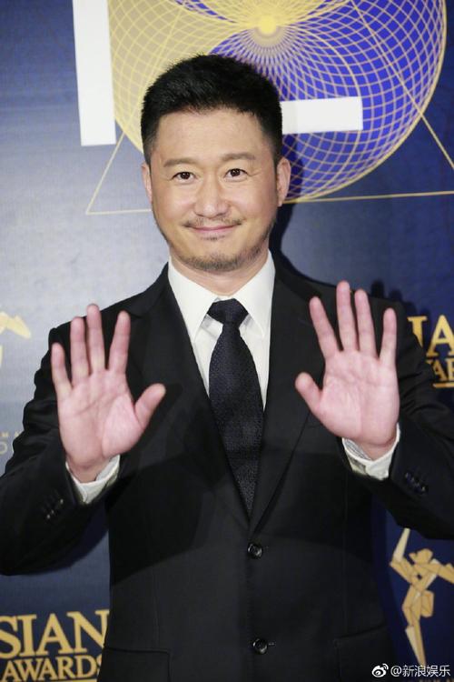 新澳门彩历史开奖记录走势图表和51岁吴京赛车冠军与吴京跑车