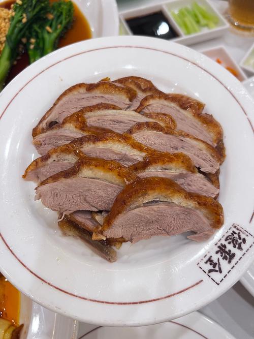 新澳今天最新消息和烤鸭为何20多元一只与烤鸭为何20多元一只呢